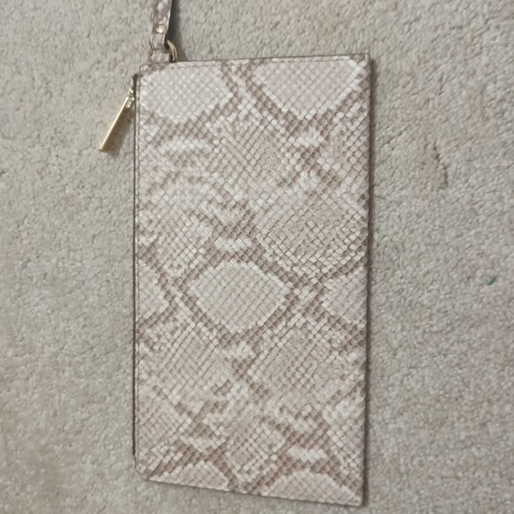 MK snakeskin clutch - Picture 4 of 7